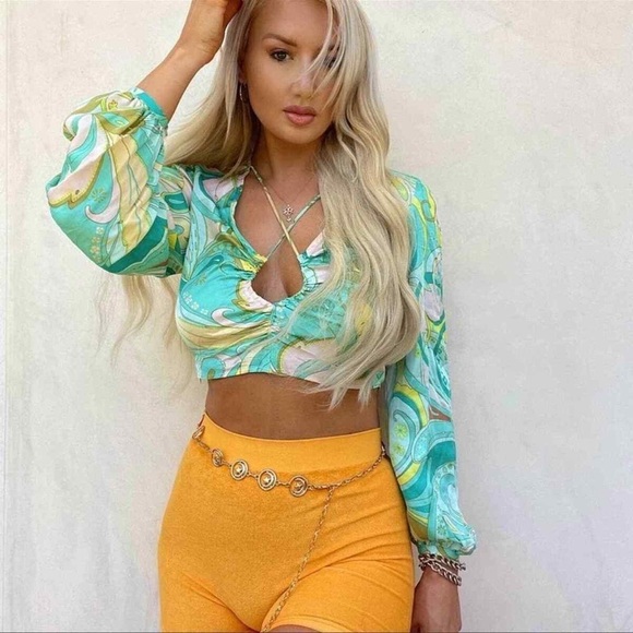 Zara Tops - Stylish Multicolor Women's Top Size Large